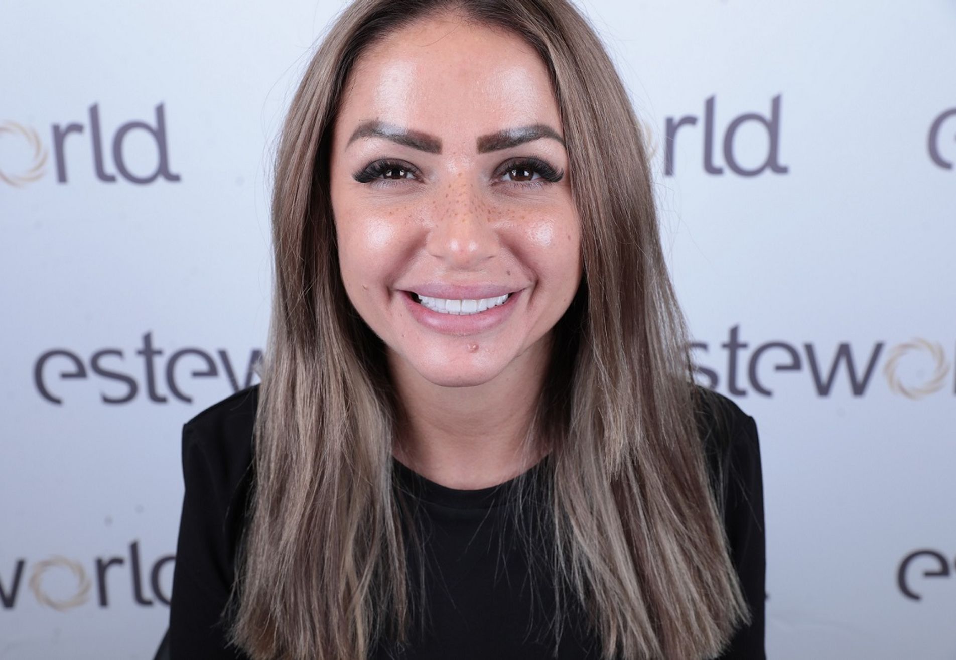 Katherina, geweldige ervaring gehad bij Esteworld Tandarts