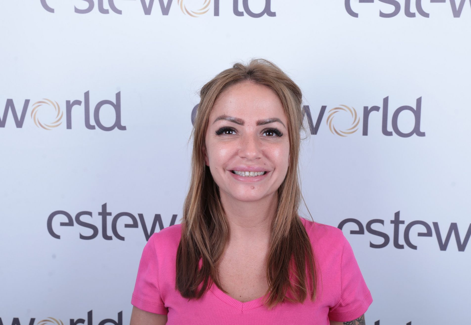 Katherina, geweldige ervaring gehad bij Esteworld Tandarts